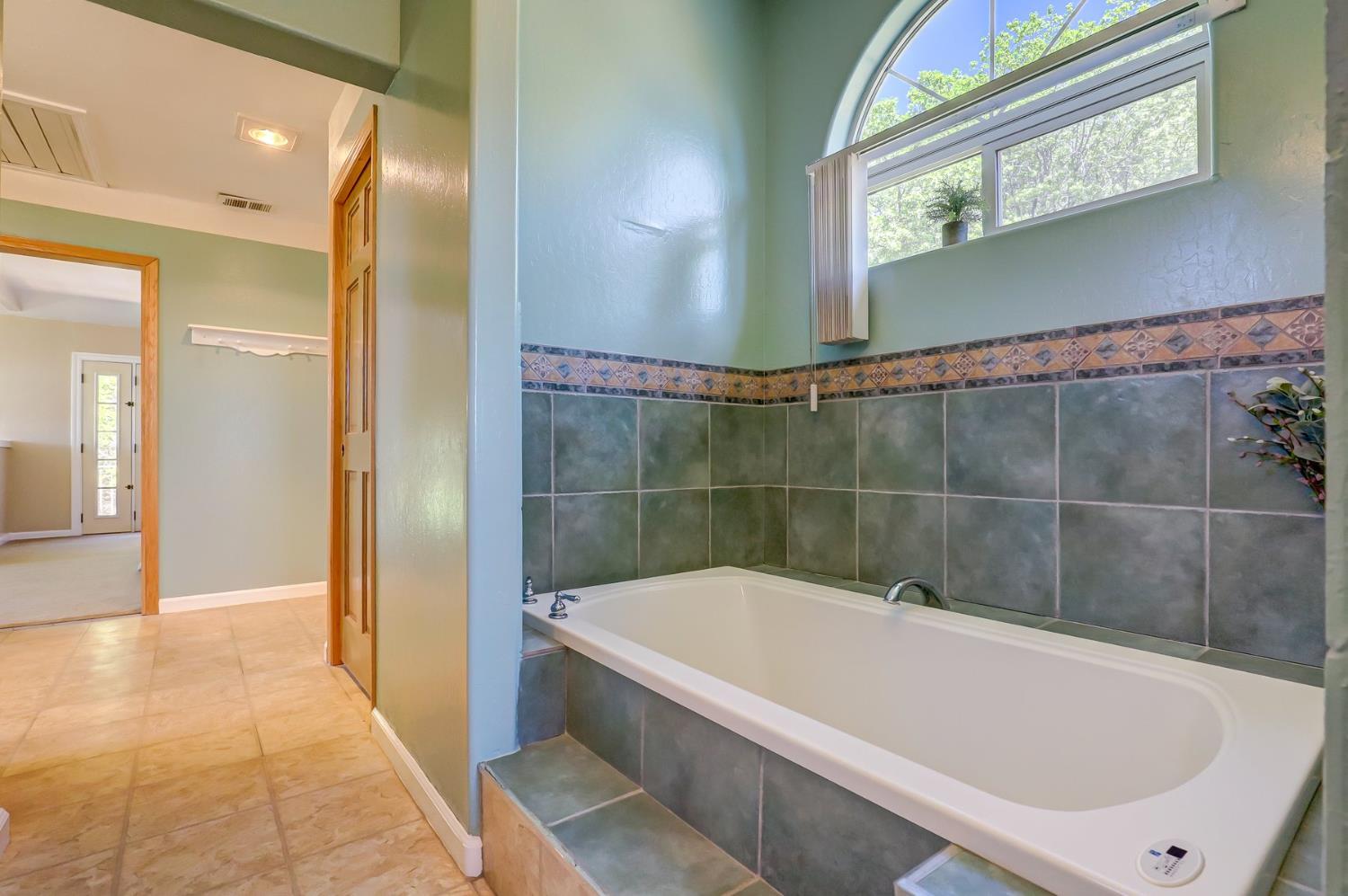 Grass Valley, California, 95945, United States, 3 Bedrooms Bedrooms, ,2 BathroomsBathrooms,Residential,For Sale,1917189