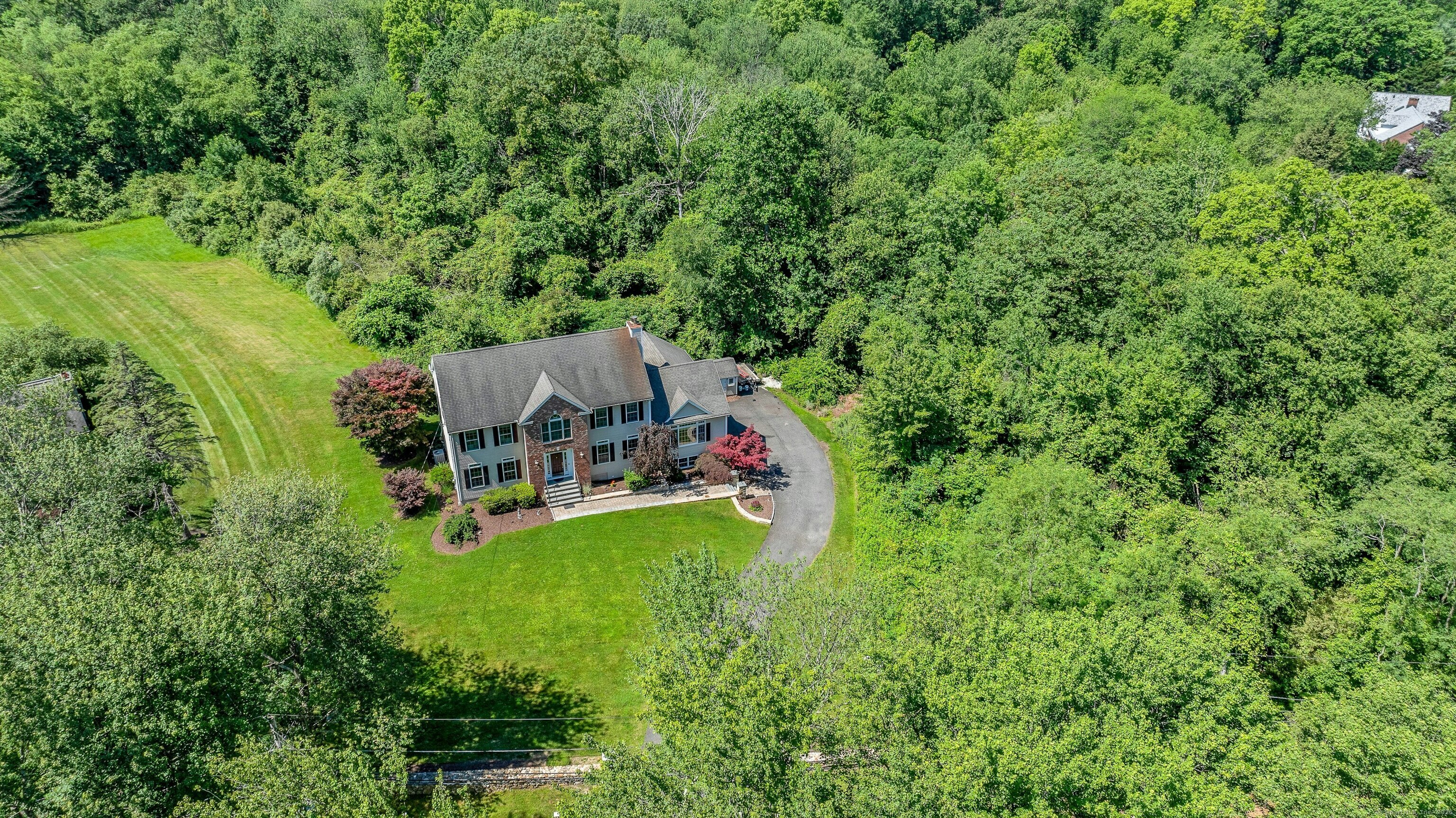Shelton, Connecticut, 06484, United States, 3 Bedrooms Bedrooms, ,3 BathroomsBathrooms,Residential,For Sale,1875450