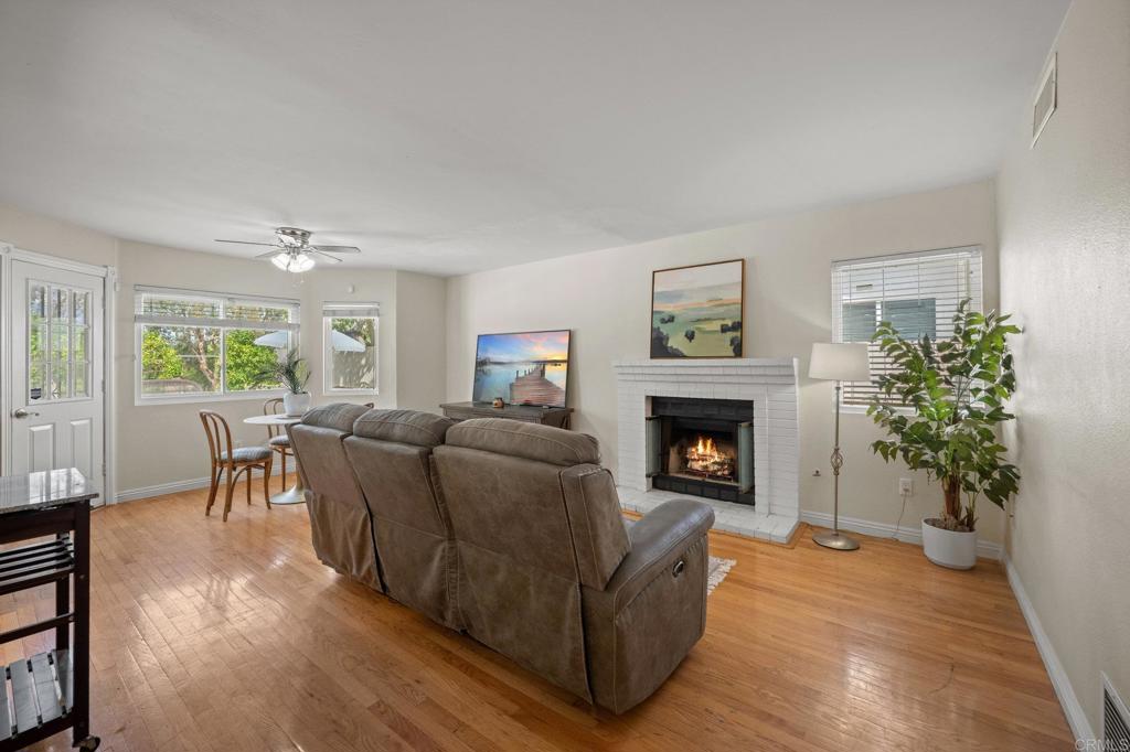 Vista, California, 92083, United States, 3 Bedrooms Bedrooms, ,3 BathroomsBathrooms,Residential,For Sale,1960521