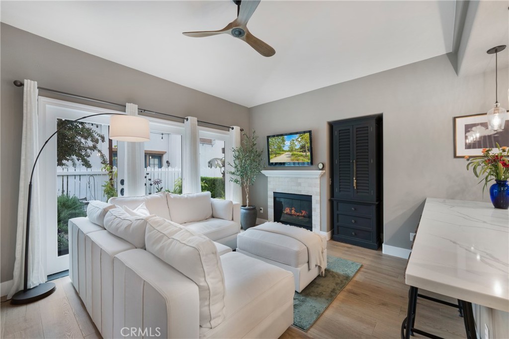 Irvine, California, 92620, United States, 2 Bedrooms Bedrooms, ,3 BathroomsBathrooms,Residential,For Sale,2001846