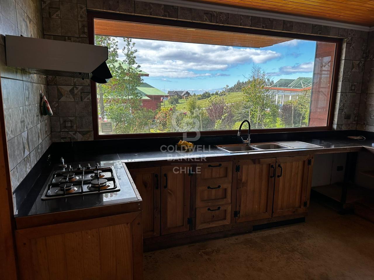 Puerto Varas, Chile, 5 Bedrooms Bedrooms, ,4 BathroomsBathrooms,Residential,For Sale,1962371