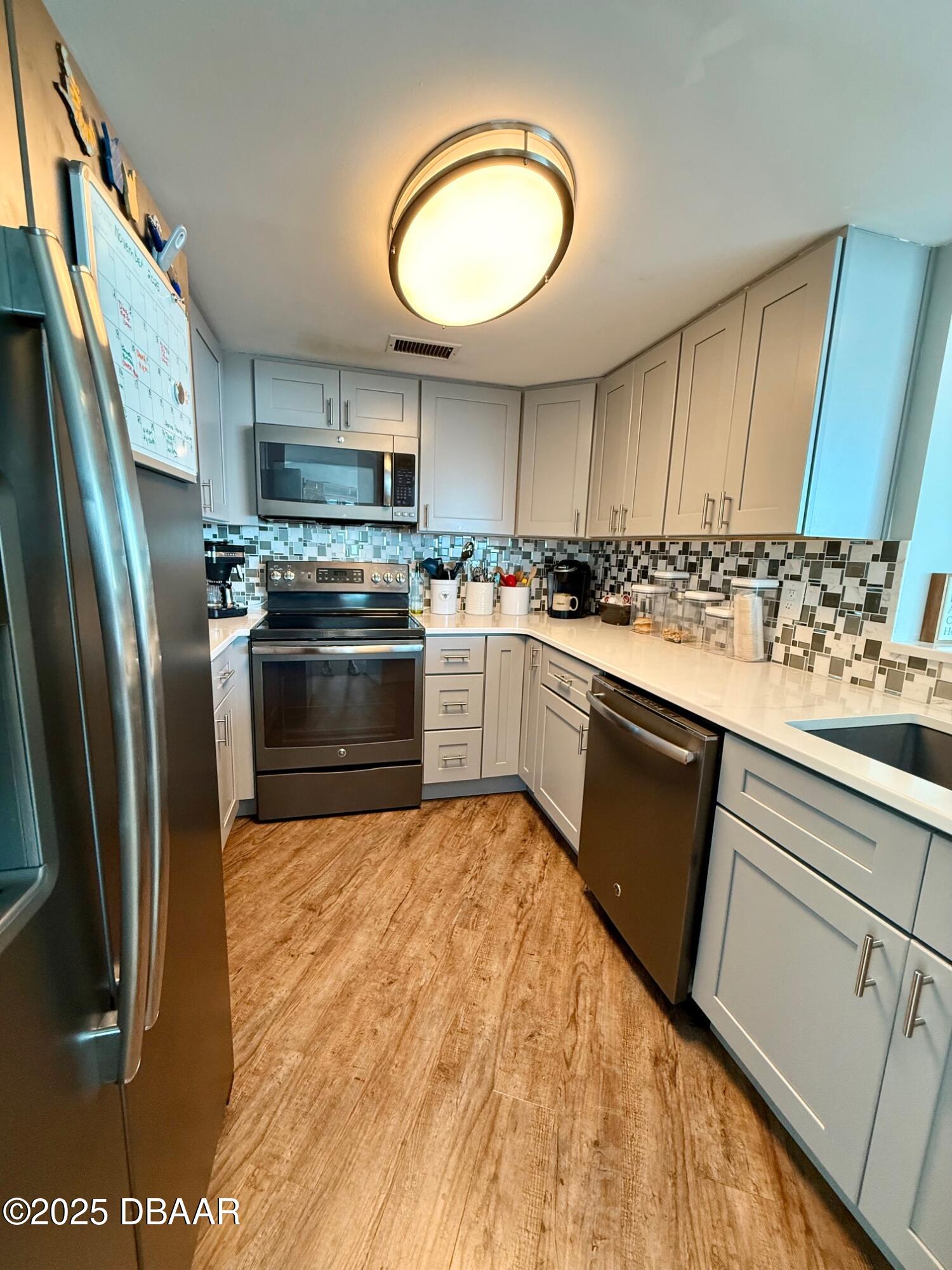 Daytona Beach Shores, Florida, 32118, United States, 2 Bedrooms Bedrooms, ,2 BathroomsBathrooms,Residential,For Sale,1993266