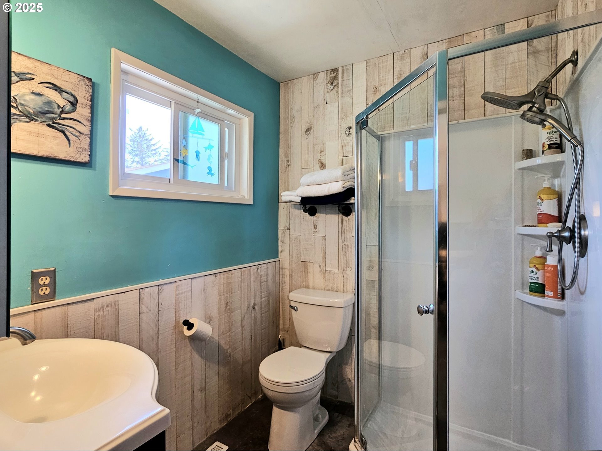 Brookings, Oregon, 97415, United States, 3 Bedrooms Bedrooms, ,3 BathroomsBathrooms,Residential,For Sale,1974179