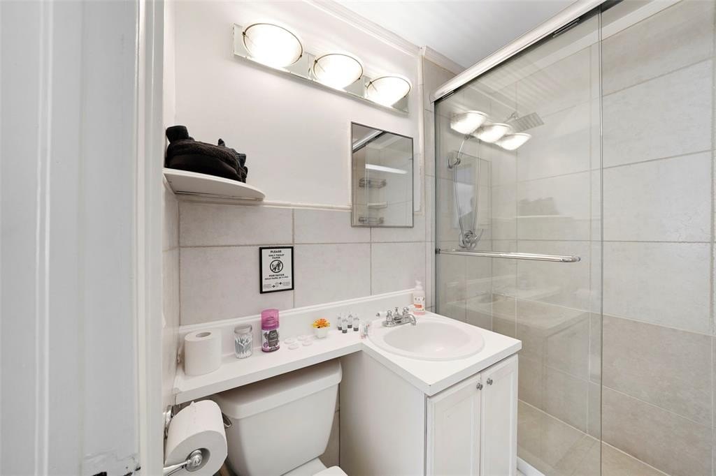 Miami Beach, Florida, 33139, United States, 2 Bedrooms Bedrooms, ,2 BathroomsBathrooms,Residential,For Sale,1923185