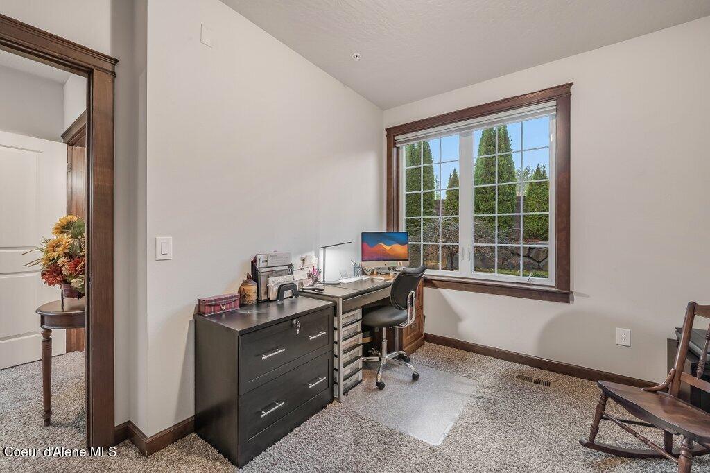 Coeur D'alene, Idaho, 83814, United States, 2 Bedrooms Bedrooms, ,Residential,For Sale,1998206