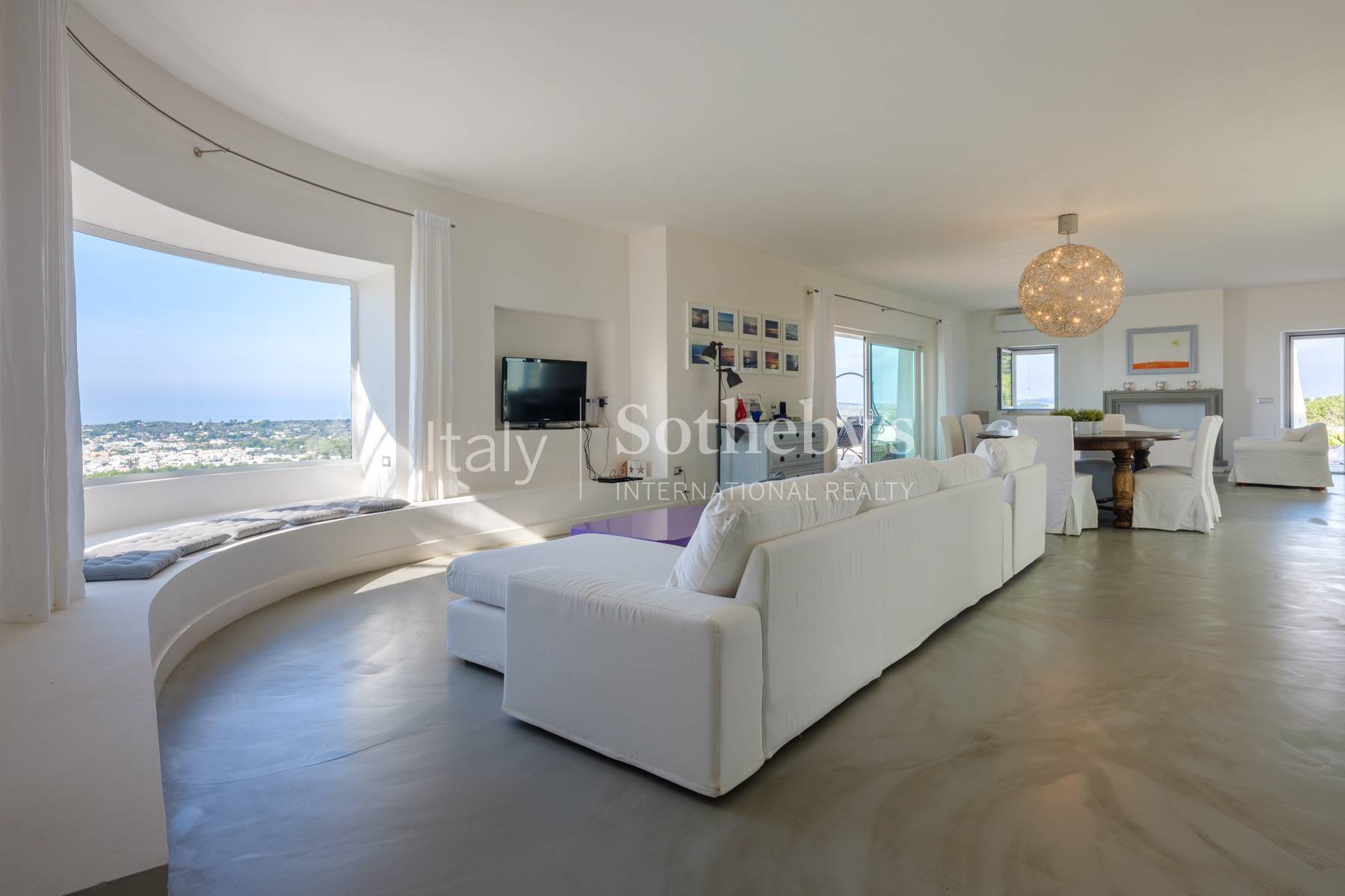  Elegant villa with a sea-view pool - 物件實景