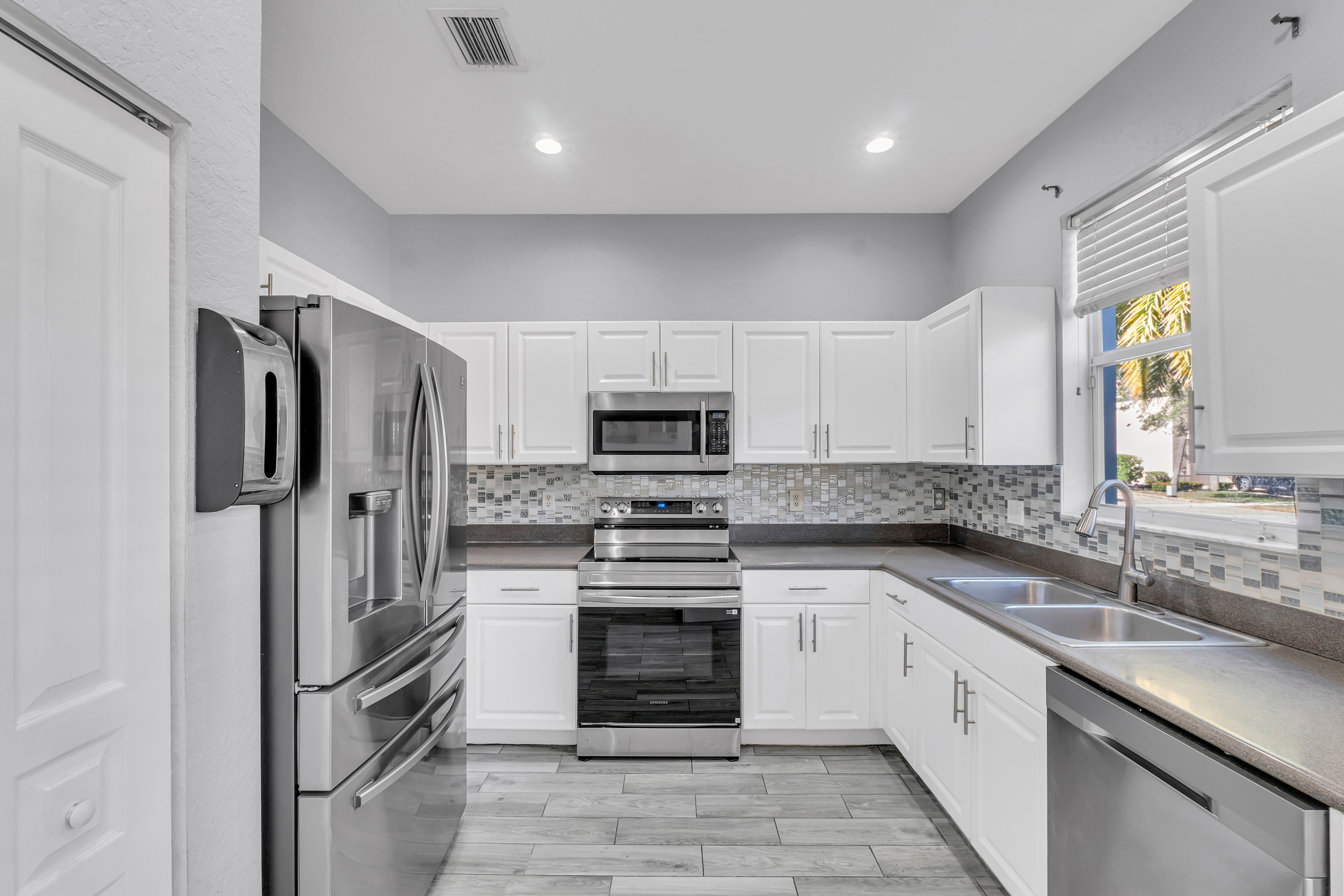 Greenacres, Florida, 33463, United States, 4 Bedrooms Bedrooms, ,3 BathroomsBathrooms,Residential,For Sale,2005896