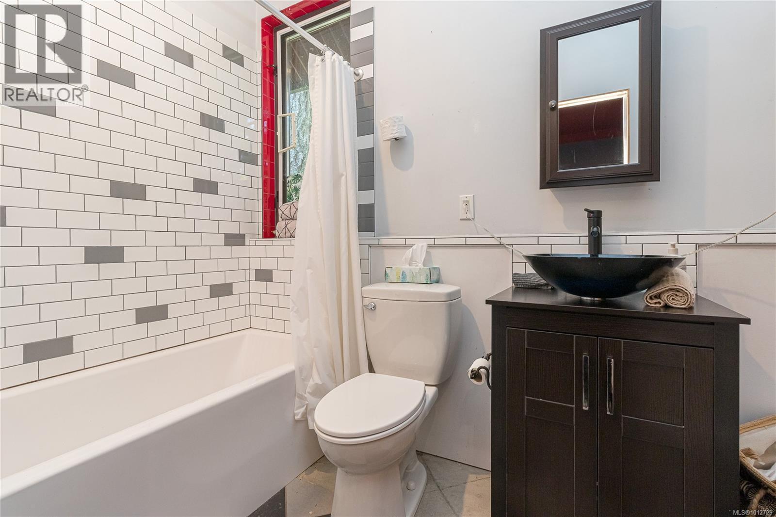 COBBLE HILL, British Columbia, V8H 0H2, CA, 3 Bedrooms Bedrooms, ,2 BathroomsBathrooms,Residential,For Sale,1951762