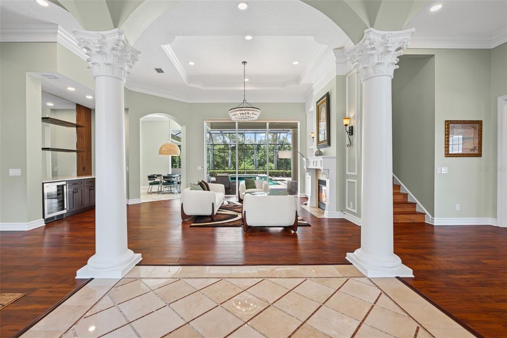 Bradenton, Florida, 34202, United States, 5 Bedrooms Bedrooms, ,5 BathroomsBathrooms,Residential,For Sale,1873833