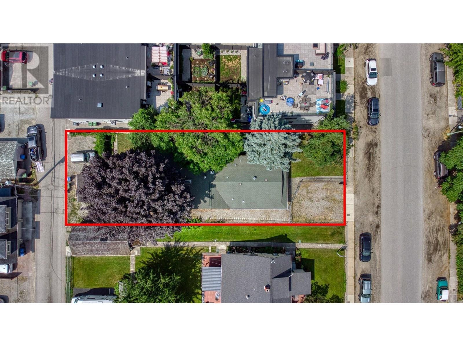 KELOWNA, British Columbia, V1Y 6S9, CA, 5 Bedrooms Bedrooms, ,3 BathroomsBathrooms,Residential,For Sale,1876948