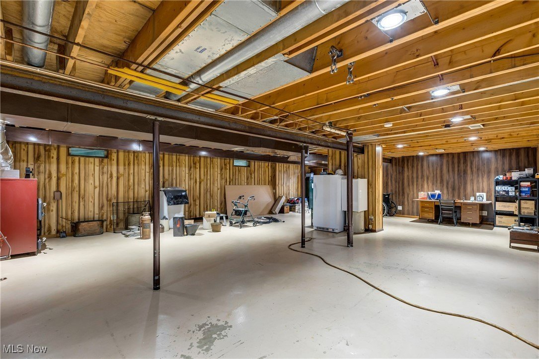 Kinsman, Ohio, 44428, United States, 4 Bedrooms Bedrooms, ,4 BathroomsBathrooms,Residential,For Sale,1983424