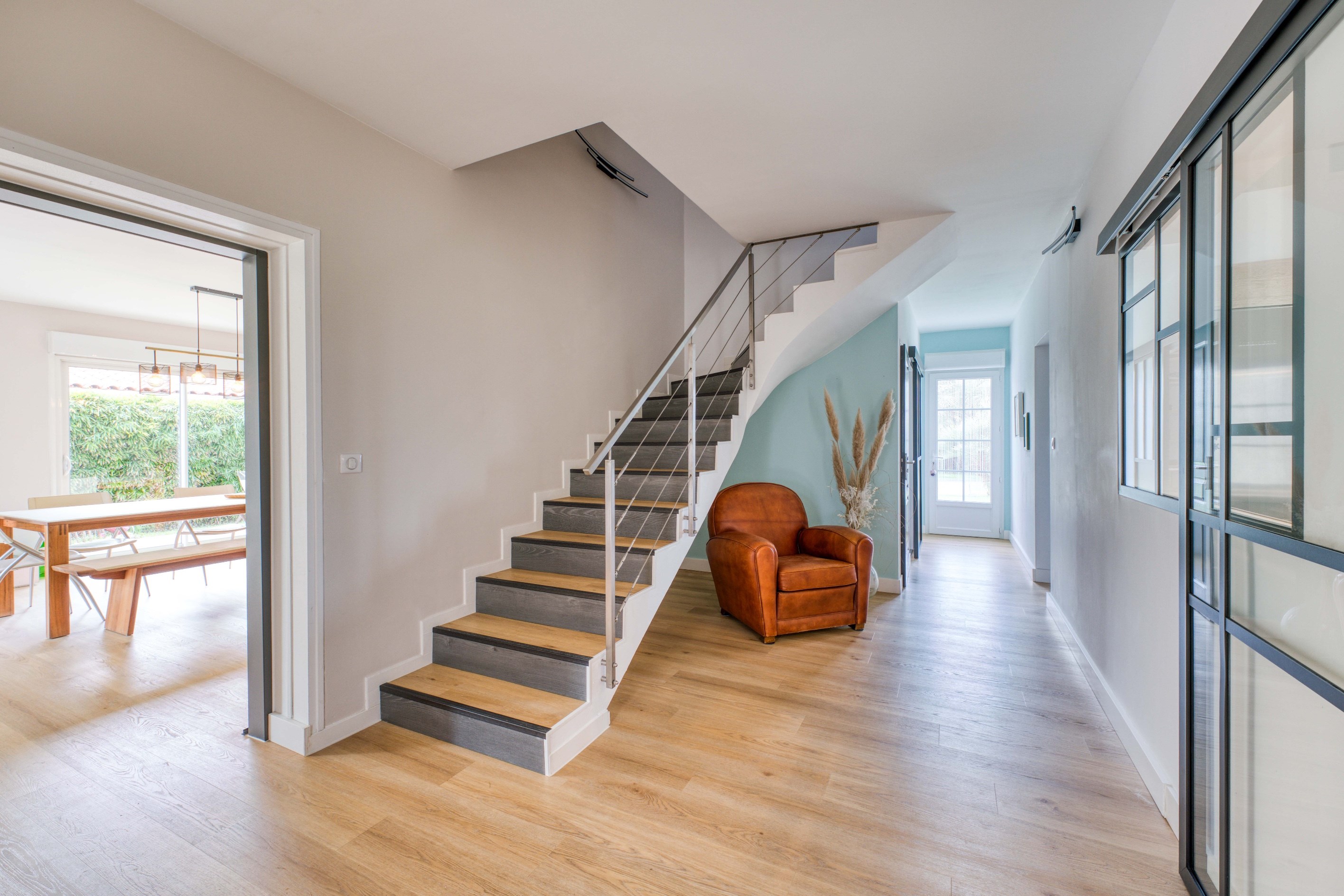  Contemporary Villa Just 10 Minutes from the Beaches - 物件實景