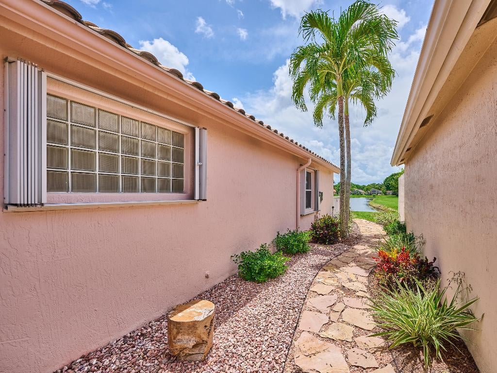 Boynton Beach, Florida, 33437, United States, 3 Bedrooms Bedrooms, ,2 BathroomsBathrooms,Residential,For Sale,1980529