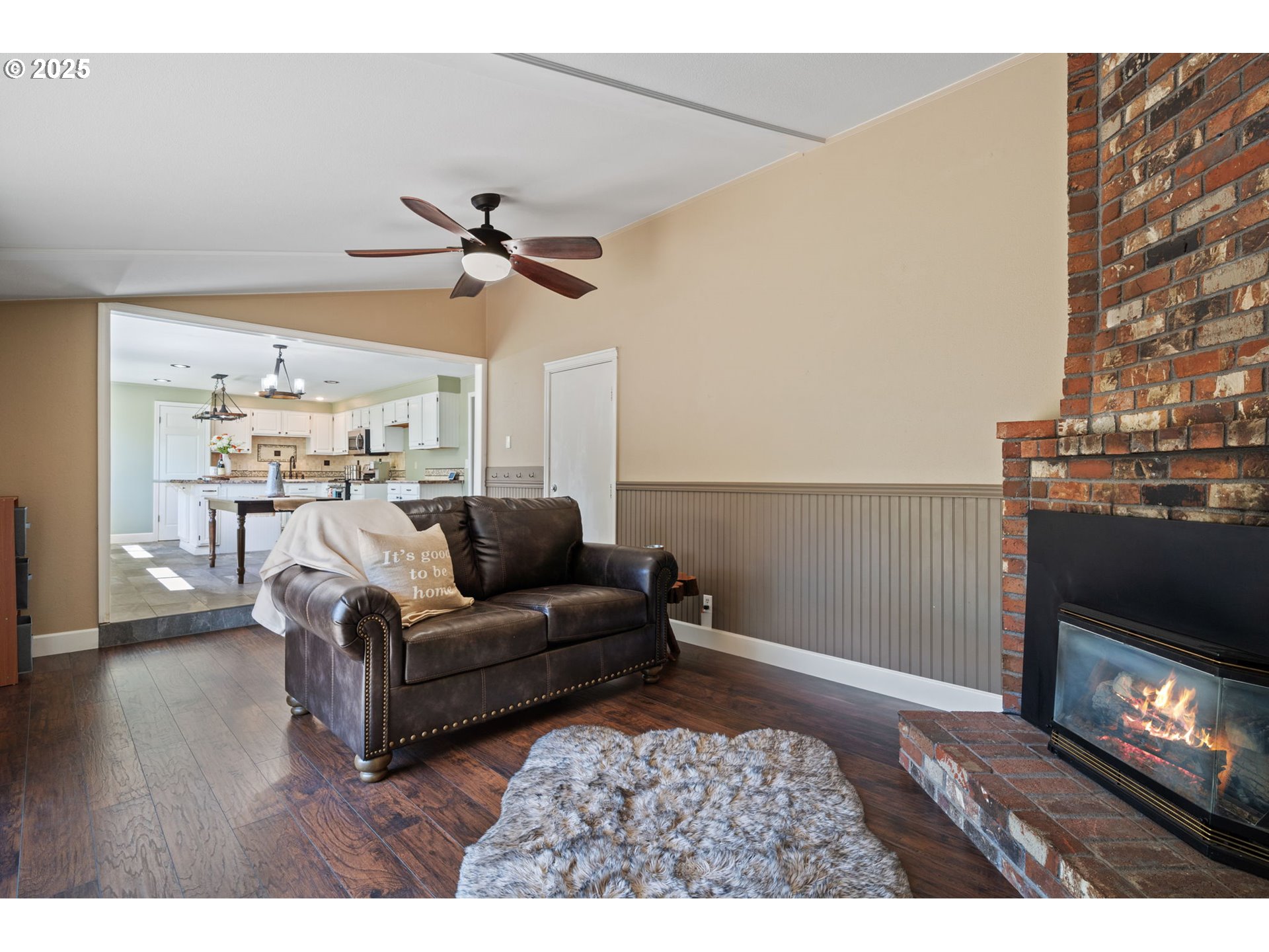 Vancouver, Washington, 98682, United States, 4 Bedrooms Bedrooms, ,2 BathroomsBathrooms,Residential,For Sale,1987487