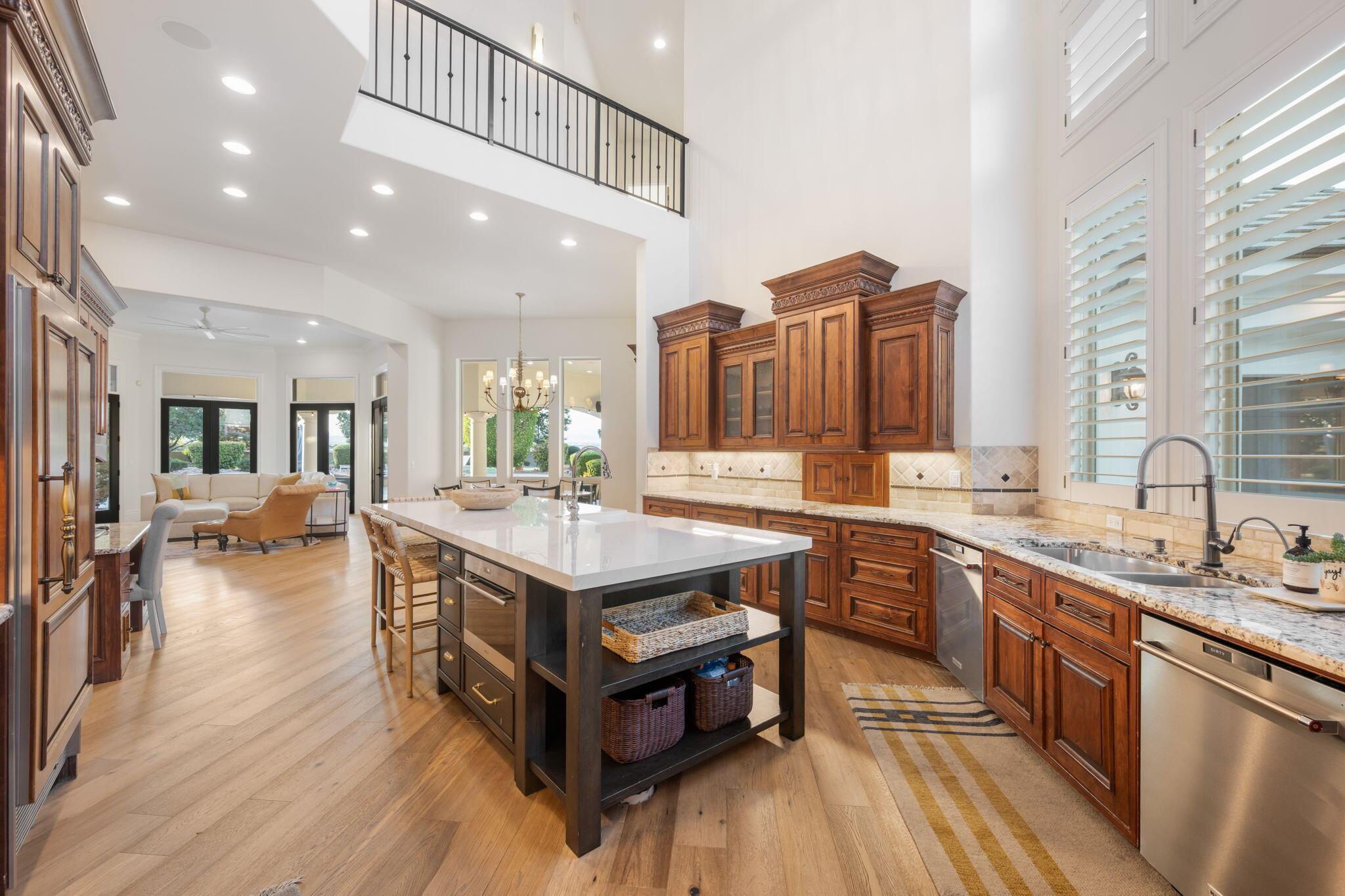 Washington, Utah, 84780, United States, 6 Bedrooms Bedrooms, ,8 BathroomsBathrooms,Residential,For Sale,1916312