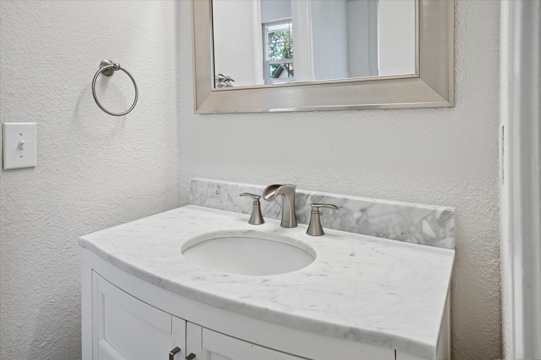 Plano, Texas, 75075, United States, 4 Bedrooms Bedrooms, ,3 BathroomsBathrooms,Residential,For Sale,1911874