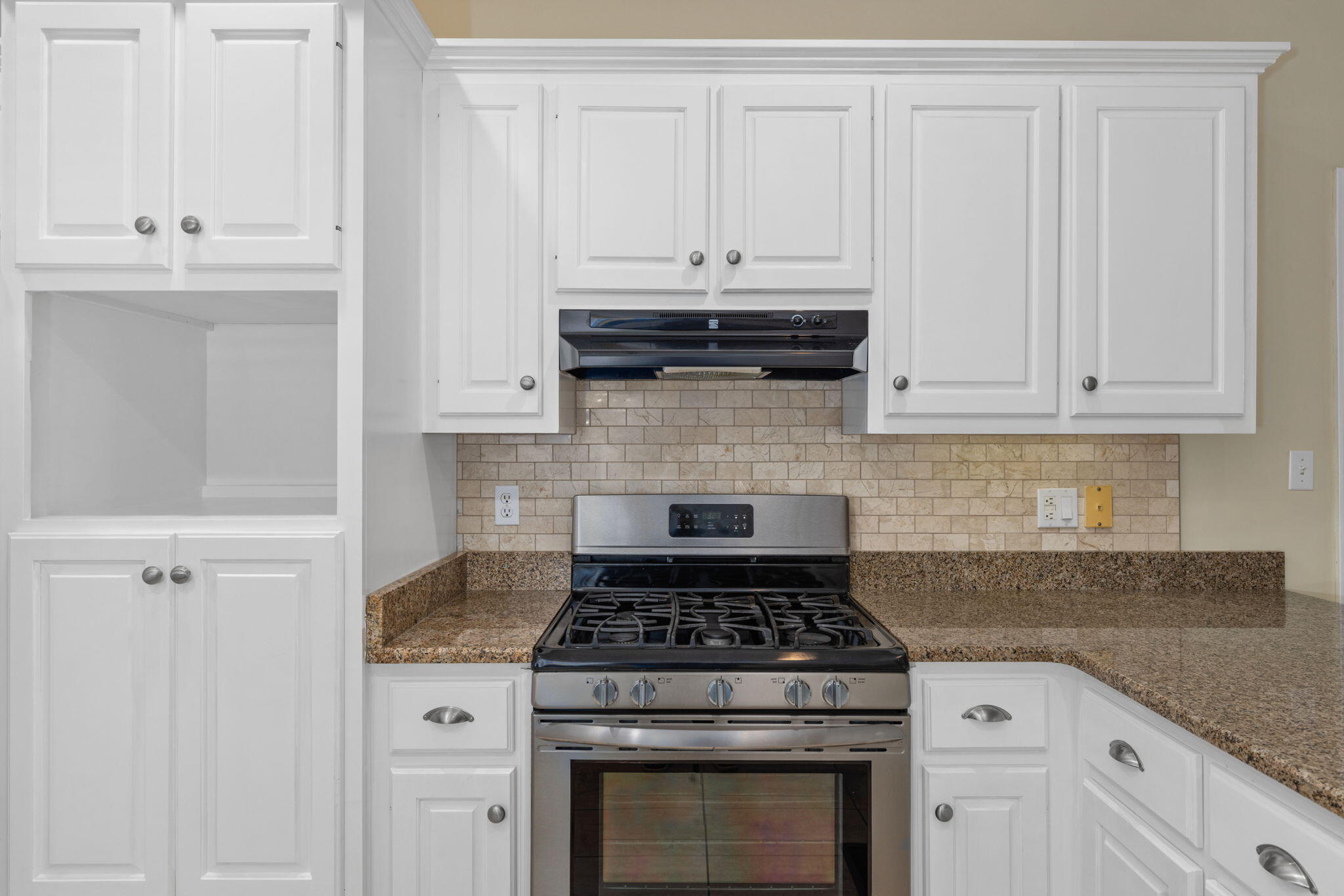 Belden, Mississippi, 38826, United States, 5 Bedrooms Bedrooms, ,4 BathroomsBathrooms,Residential,For Sale,2007757