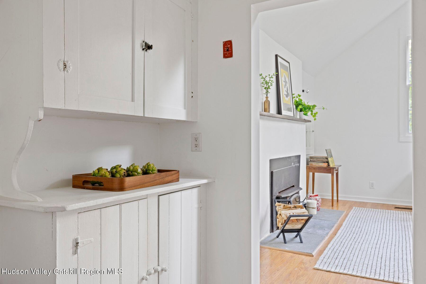 Woodstock, New York, 12409, United States, 2 Bedrooms Bedrooms, ,2 BathroomsBathrooms,Residential,For Sale,1949648