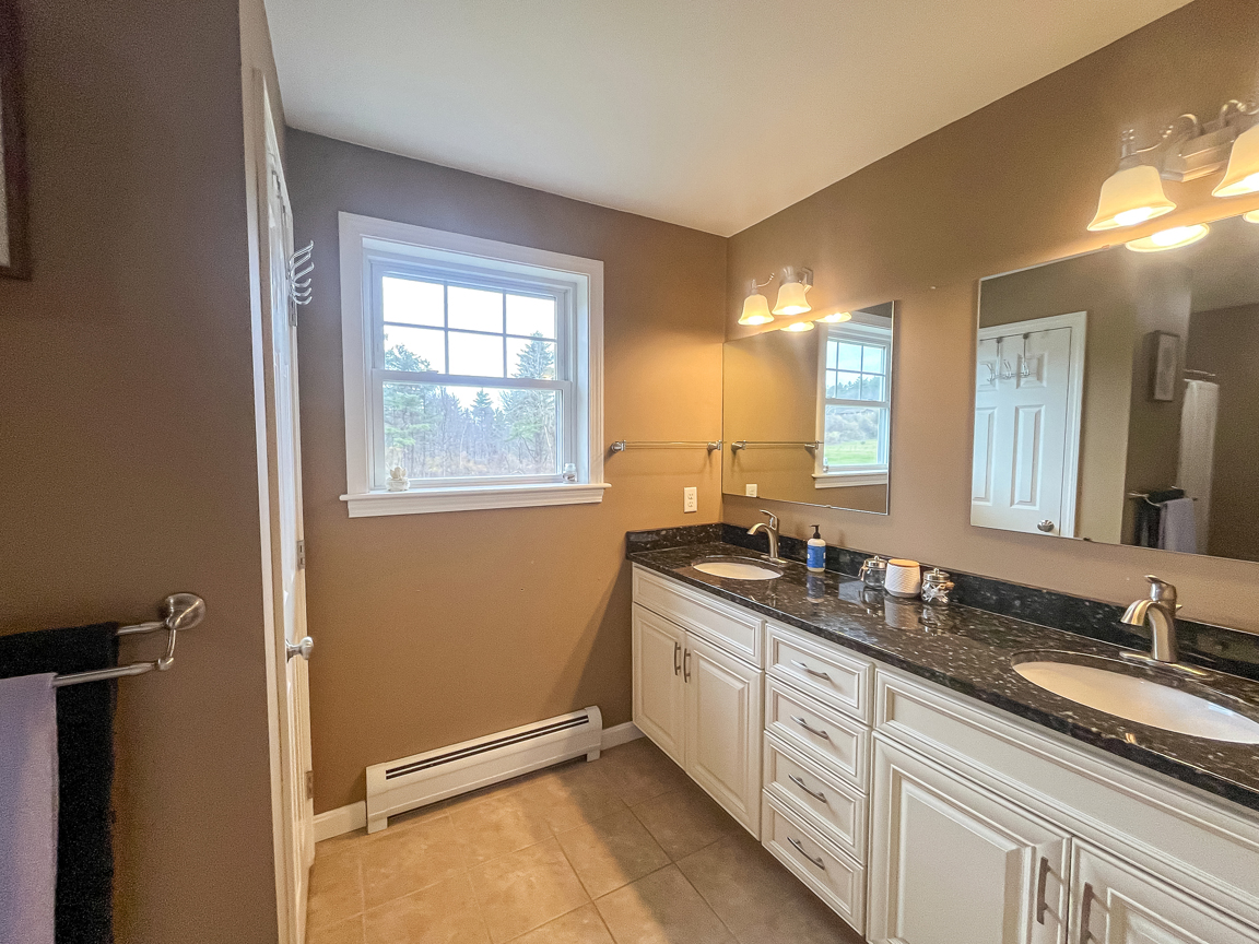 Northfield, New Hampshire, 03276, United States, 3 Bedrooms Bedrooms, ,1 BathroomBathrooms,Residential,For Sale,1992023