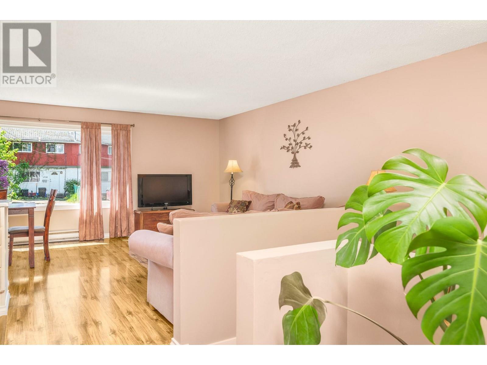 VERNON, British Columbia, V1T 7M8, CA, 4 Bedrooms Bedrooms, ,2 BathroomsBathrooms,Residential,For Sale,1837600