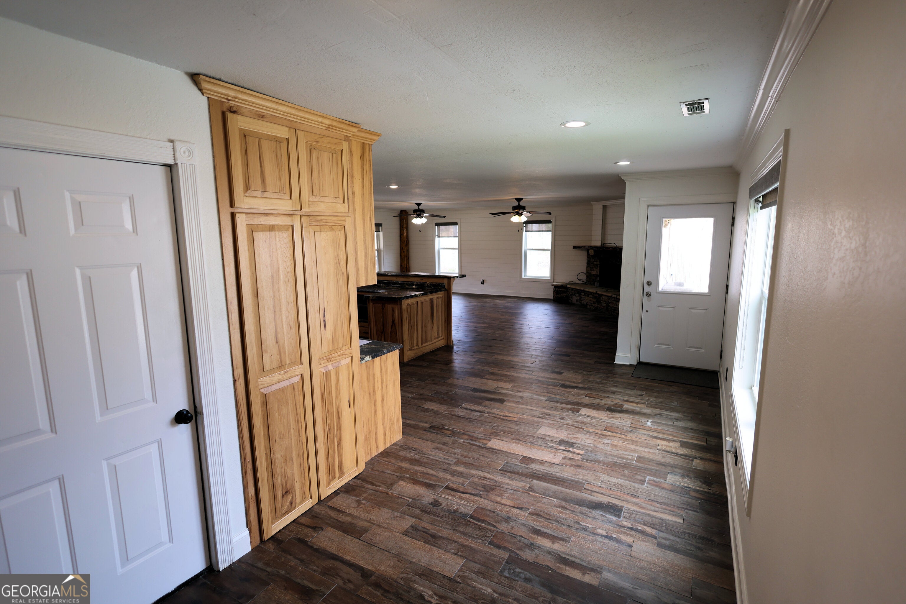Tiger, Georgia, 30576, United States, 4 Bedrooms Bedrooms, ,3 BathroomsBathrooms,Residential,For Sale,1859073