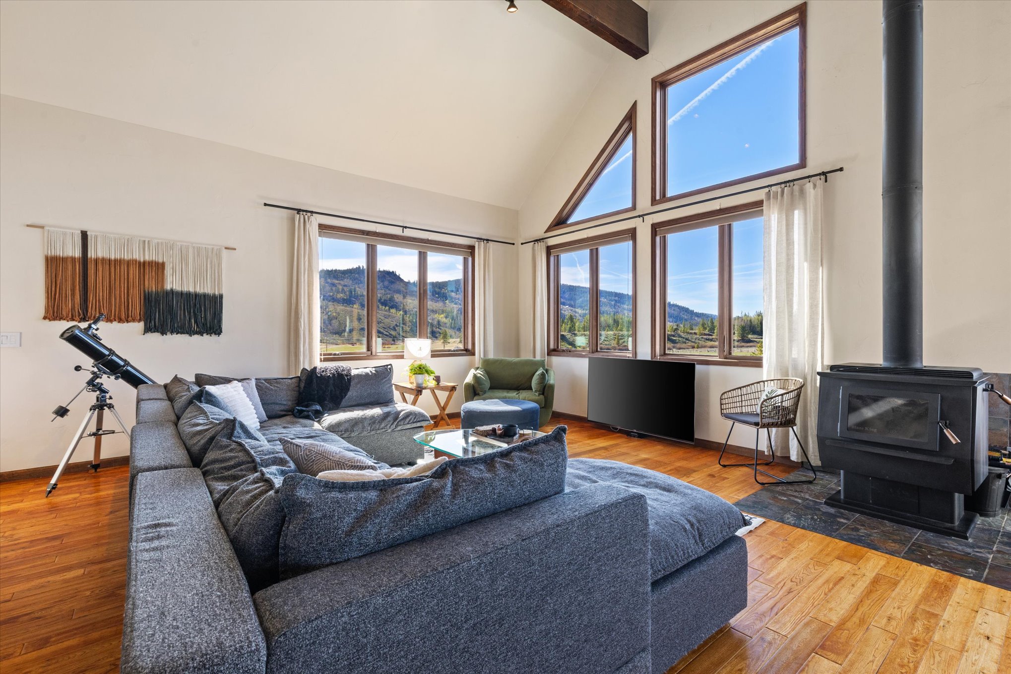  33632 Seneca Trail, Oak Creek, CO, 80467 - 物件實景