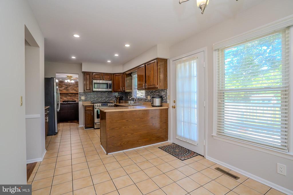 Princeton Junction, New Jersey, 08550, United States, 4 Bedrooms Bedrooms, ,3 BathroomsBathrooms,Residential,For Sale,1943905
