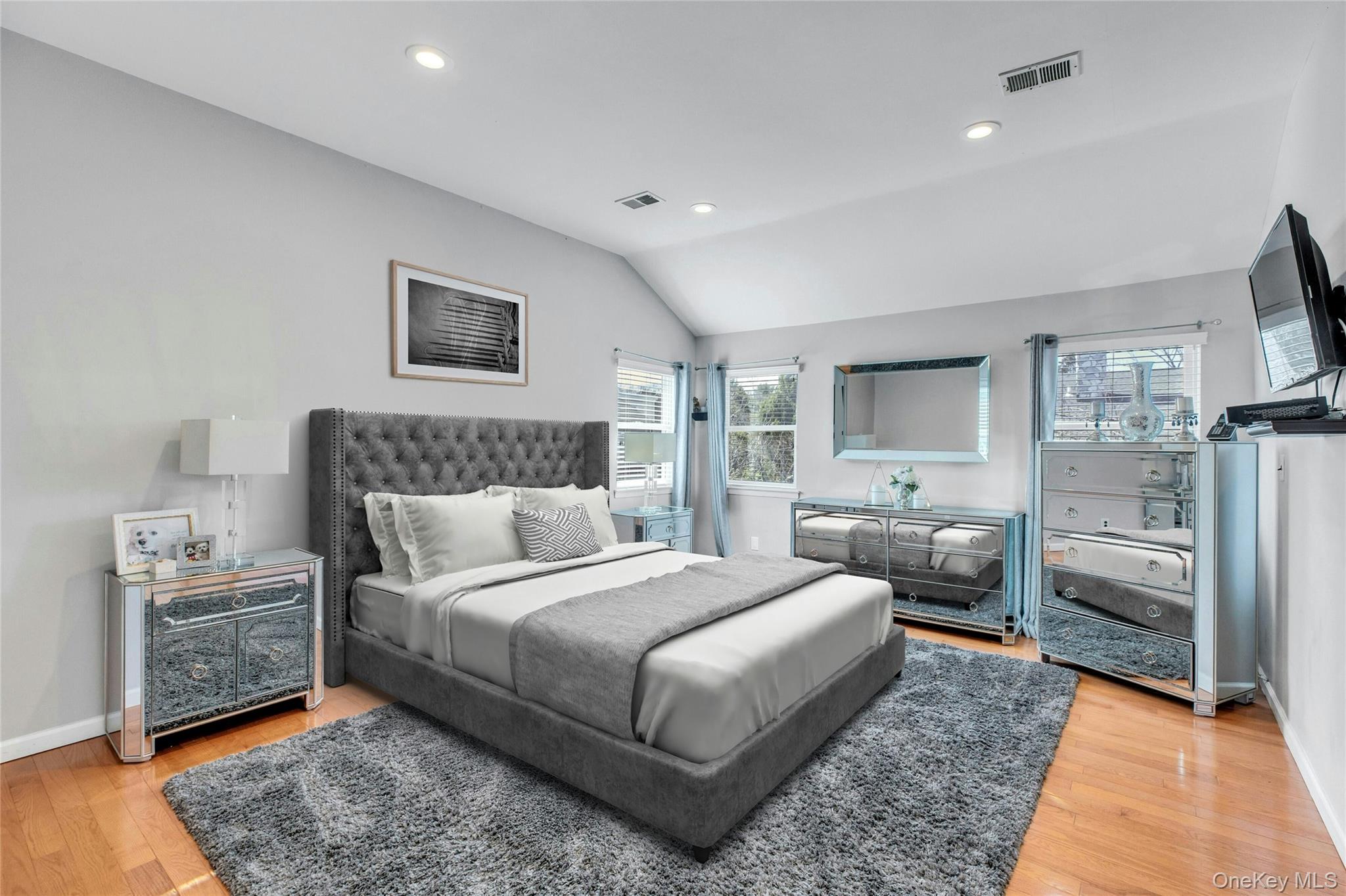  18 Daisy Court, Farmingdale, NY, 11735 - 物件實景