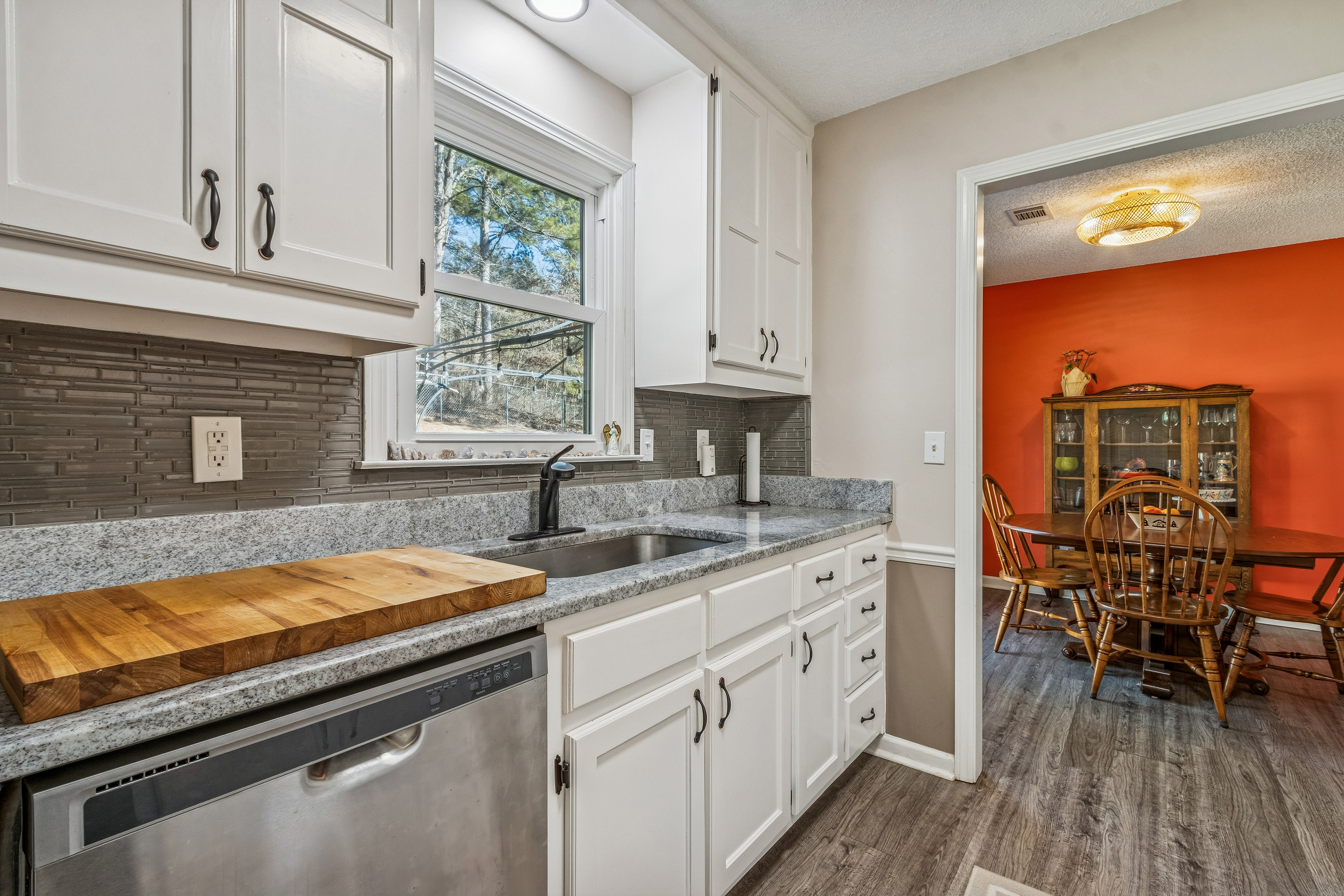  Beautifully Updated Home on a Quiet Cul-de-sac Street - 物件實景