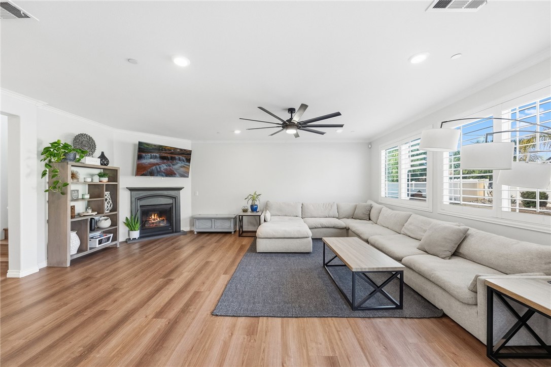 Menifee, California, 92584, United States, 4 Bedrooms Bedrooms, ,3 BathroomsBathrooms,Residential,For Sale,2013037