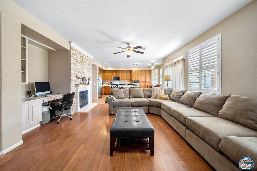 Imperial, California, 92251, United States, 4 Bedrooms Bedrooms, ,2 BathroomsBathrooms,Residential,For Sale,2001743