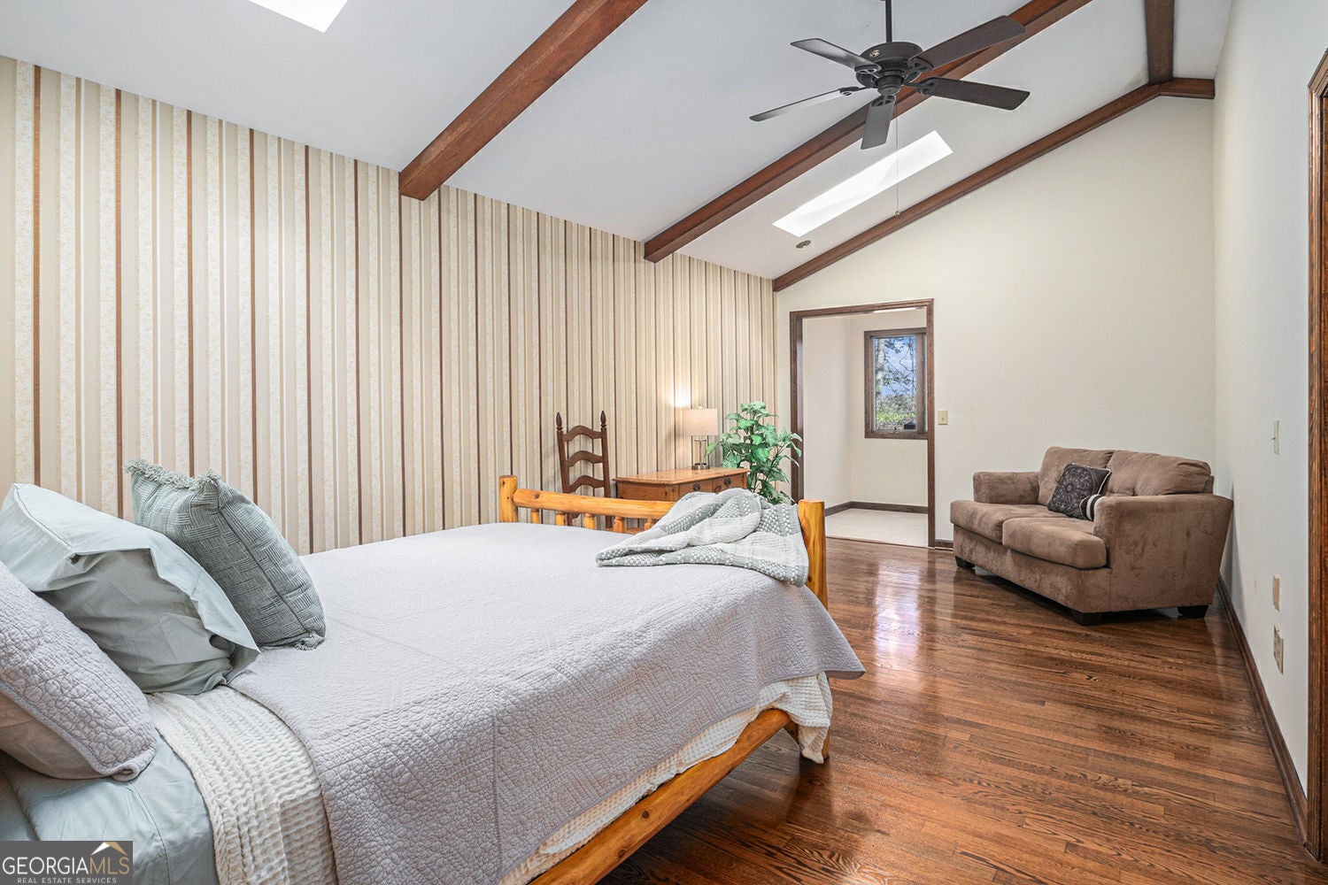 Dahlonega, Georgia, 30533, United States, 3 Bedrooms Bedrooms, ,2 BathroomsBathrooms,Residential,For Sale,1858994