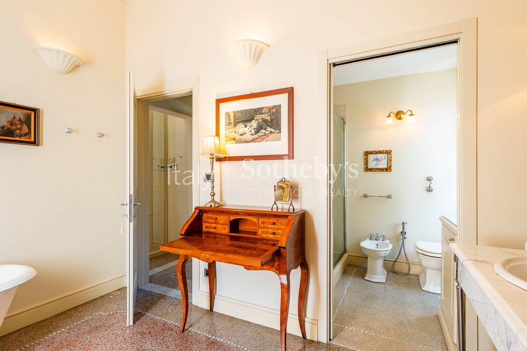  Elegant villa with dépendance in Forte dei Marmi - 物件實景