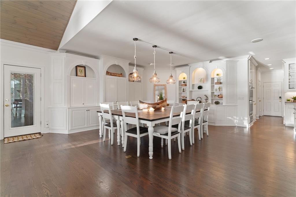 Big Canoe, Georgia, 30143, United States, 5 Bedrooms Bedrooms, ,6 BathroomsBathrooms,Residential,For Sale,1996415