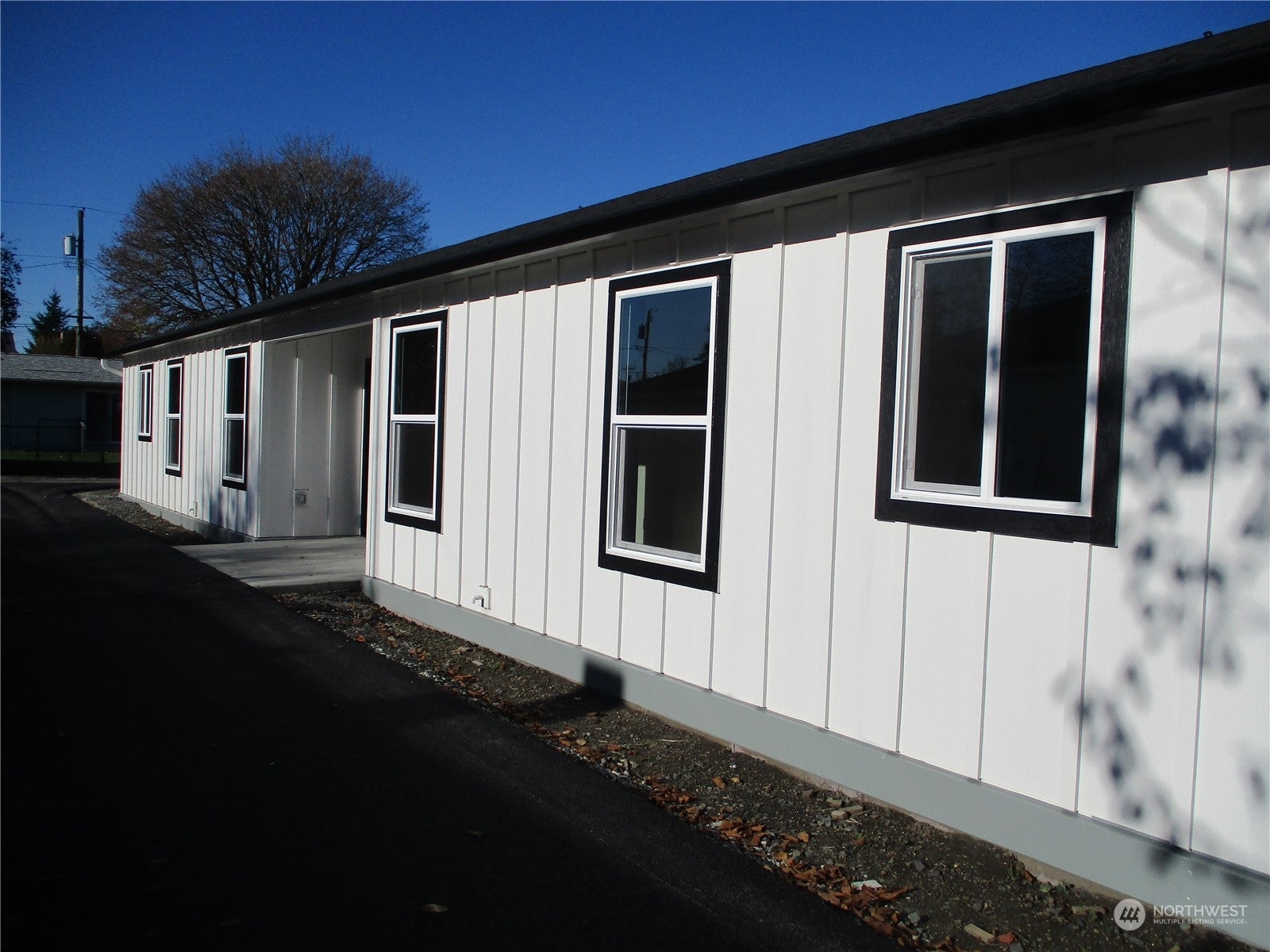 Kelso, Washington, 98626, United States, ,Residential,For Sale,1977091