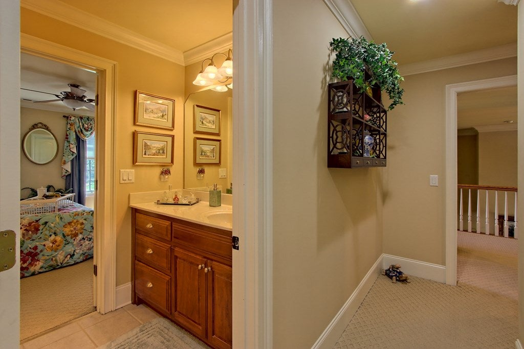 Hayesville, North Carolina, 28904, United States, 5 Bedrooms Bedrooms, ,5 BathroomsBathrooms,Residential,For Sale,1913677