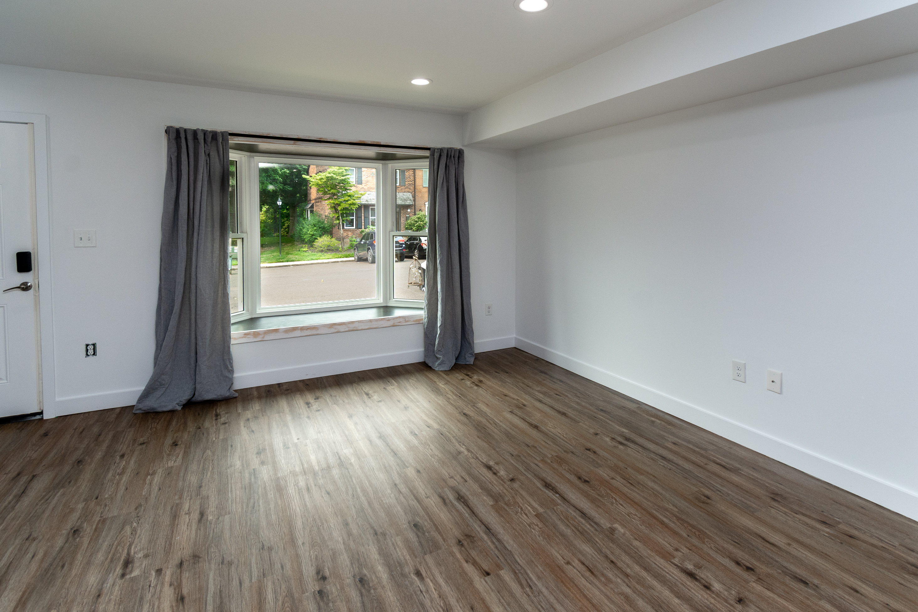  Stylish Three-Bedroom Townhome Near Shops, Dining and SEPTA - 物件實景