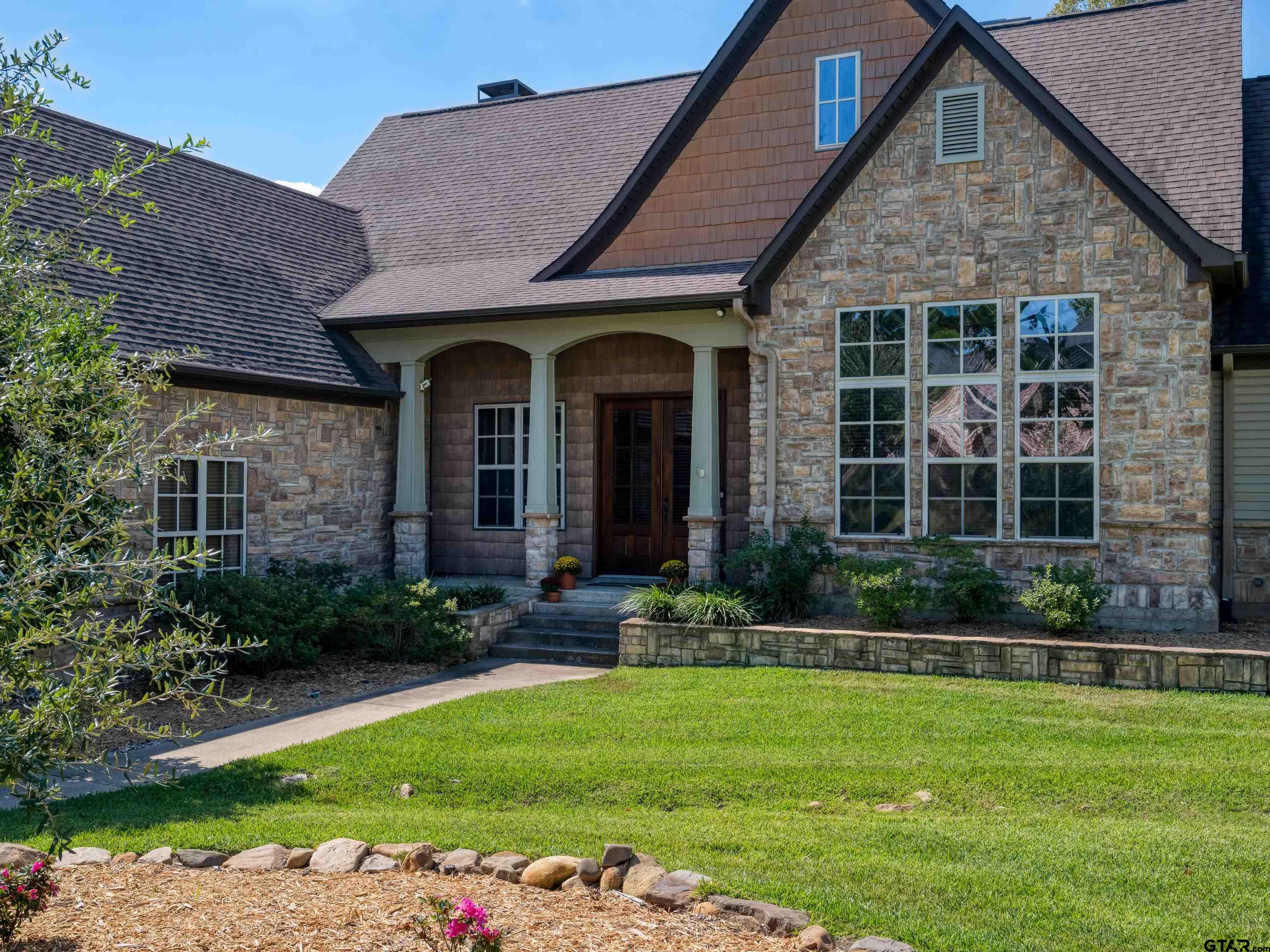 Tyler, Texas, 75703, United States, 4 Bedrooms Bedrooms, ,6 BathroomsBathrooms,Residential,For Sale,1965330