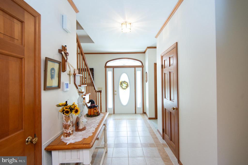 Denton, Maryland, 21629, United States, 4 Bedrooms Bedrooms, ,3 BathroomsBathrooms,Residential,For Sale,1992998