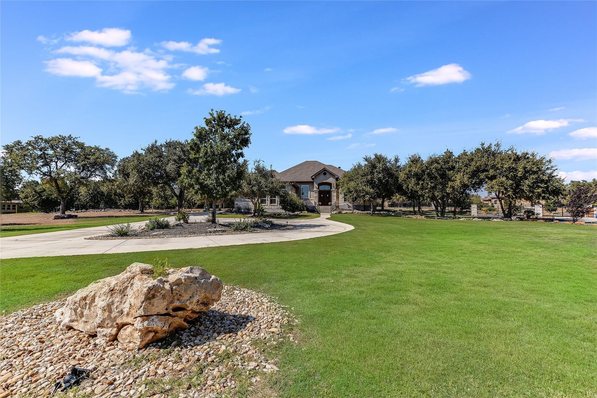 Georgetown, Texas, 78633, United States, 4 Bedrooms Bedrooms, ,3 BathroomsBathrooms,Residential,For Sale,1982039