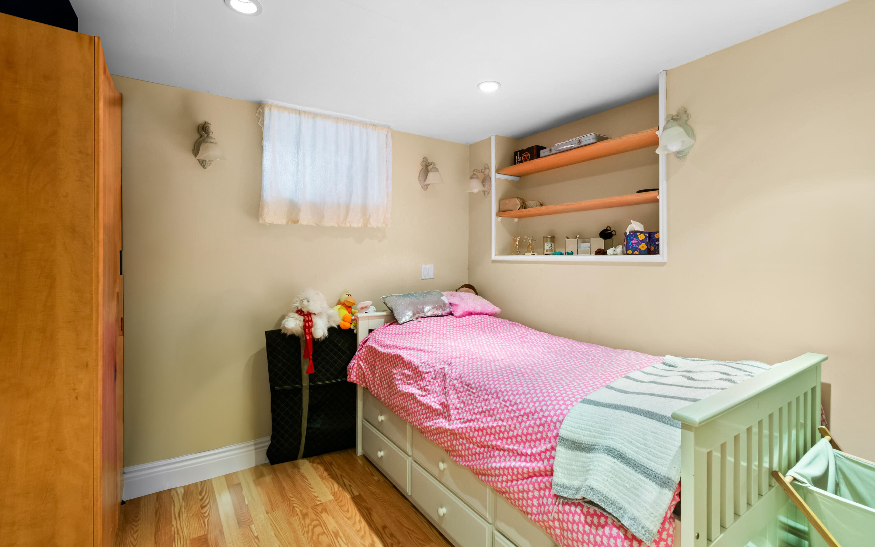  668 Stewart Avenue - 物件實景