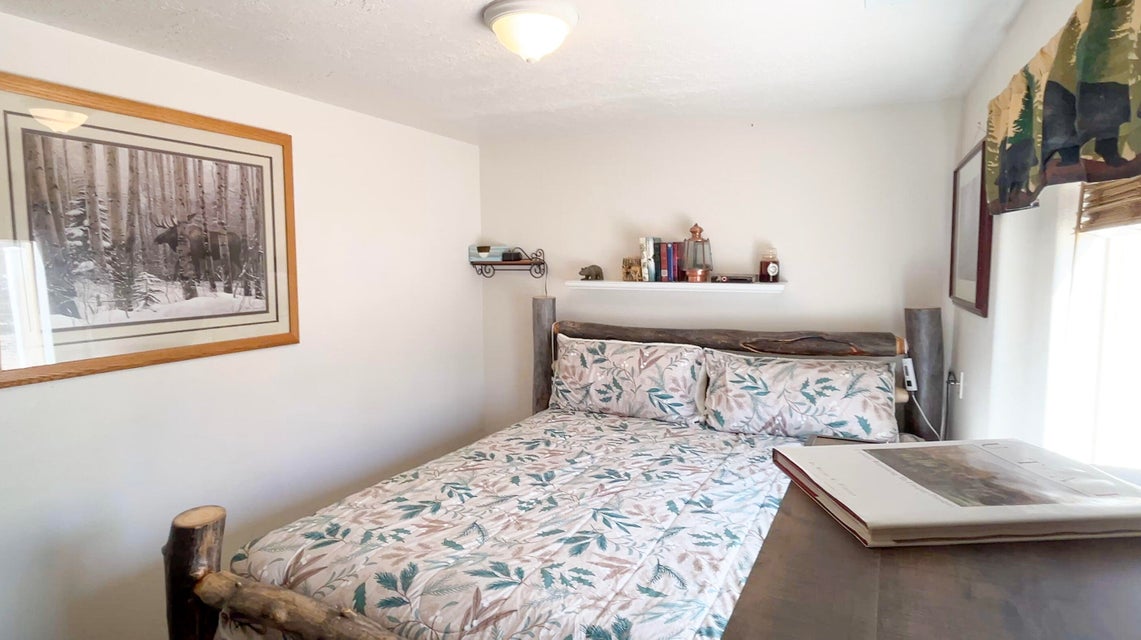 Brian Head, Utah, 84719, United States, 5 Bedrooms Bedrooms, ,3 BathroomsBathrooms,Residential,For Sale,1951004