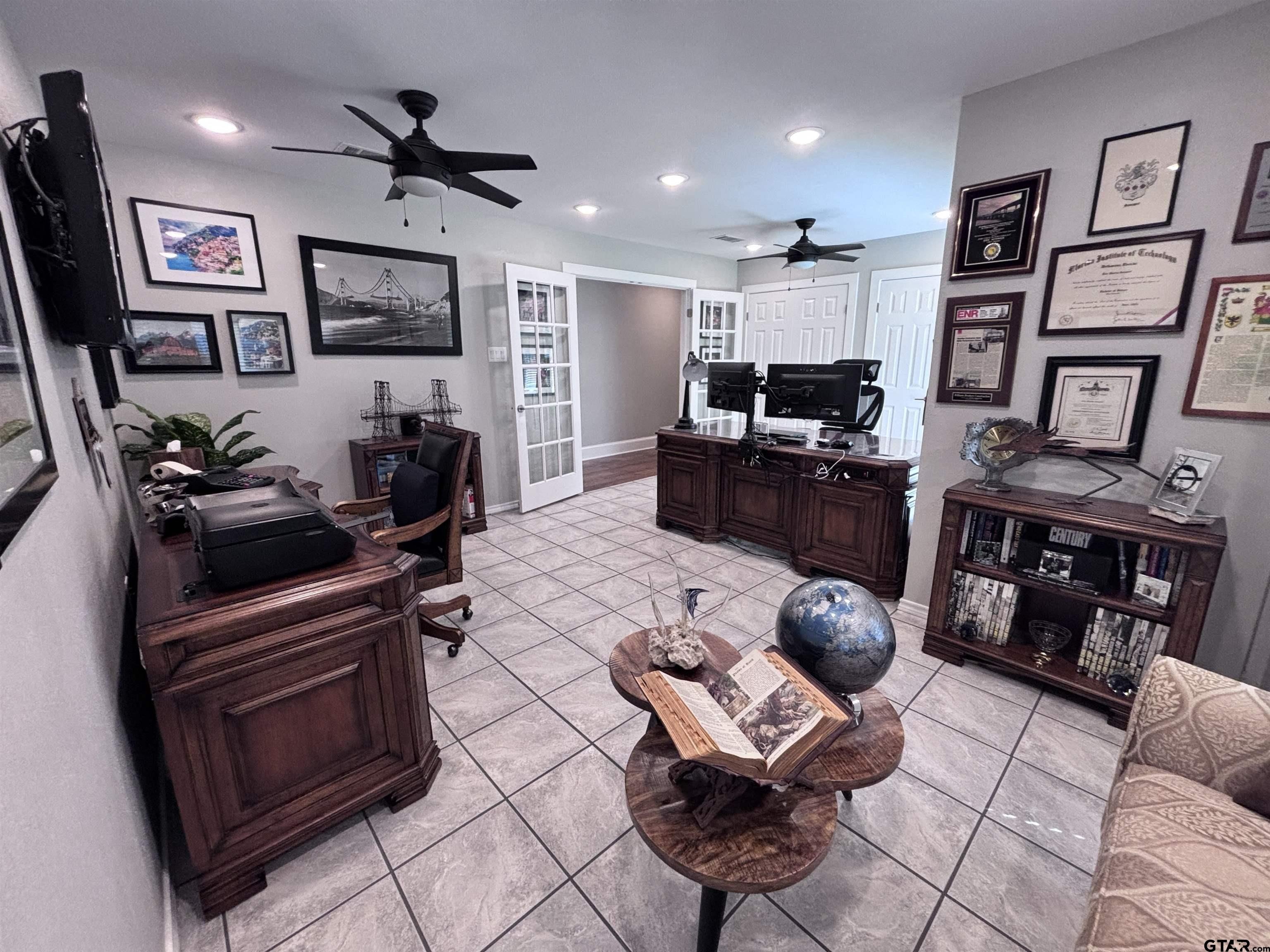Pittsburg, Texas, 75686, United States, 4 Bedrooms Bedrooms, ,5 BathroomsBathrooms,Residential,For Sale,1943892