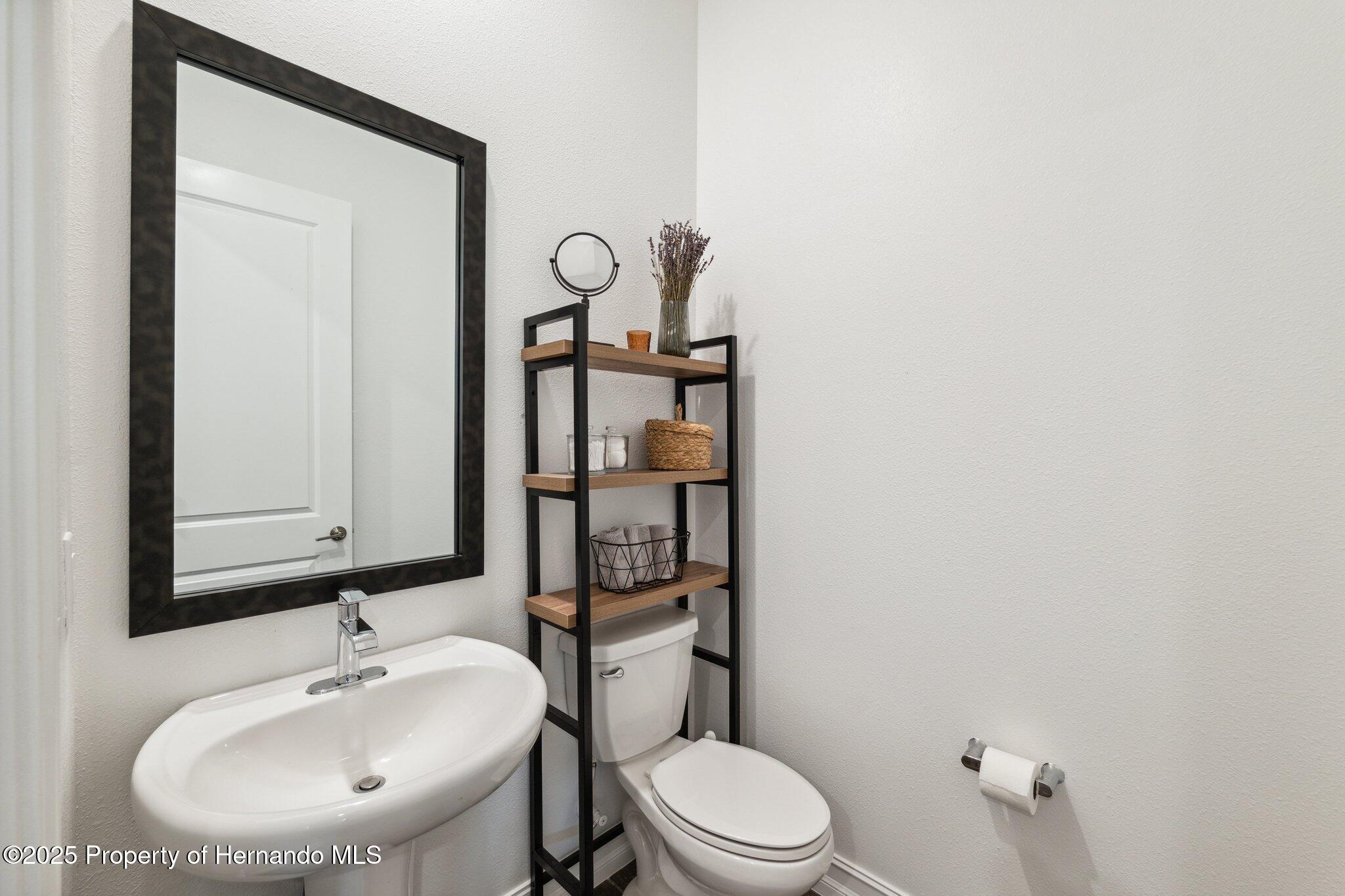 Brooksville, Florida, 34601, United States, 2 Bedrooms Bedrooms, ,3 BathroomsBathrooms,Residential,For Sale,1975908