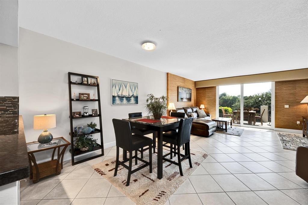 Pompano Beach, Florida, 33062, United States, 2 Bedrooms Bedrooms, ,3 BathroomsBathrooms,Residential,For Sale,2040159