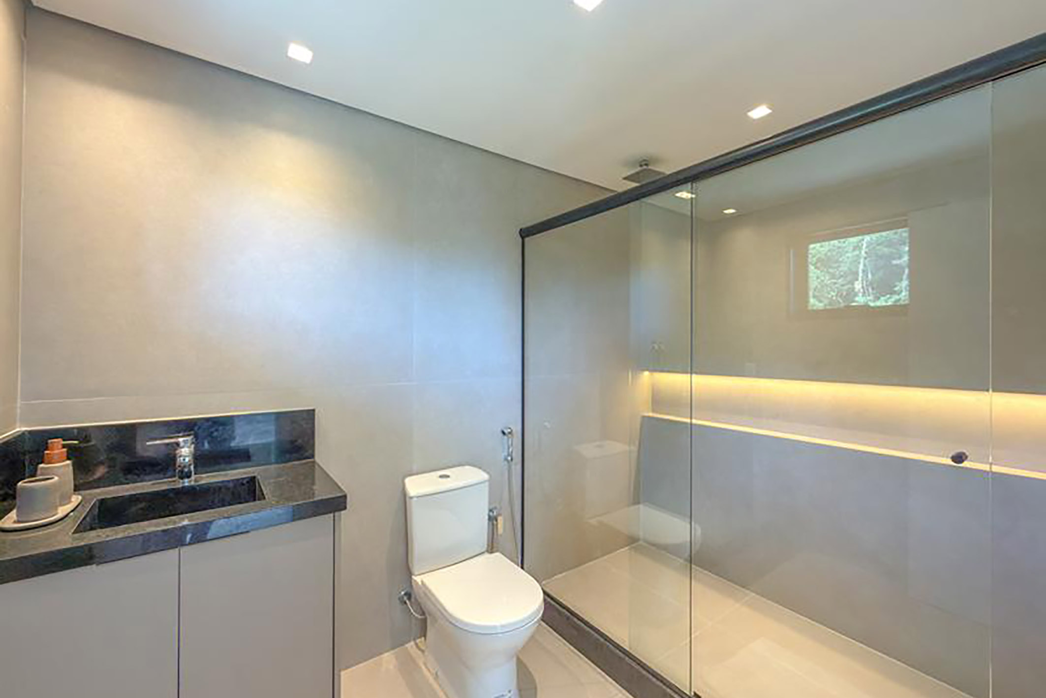  Contemporary residence with six suites in Frade Green, Angra dos Reis - 物件實景