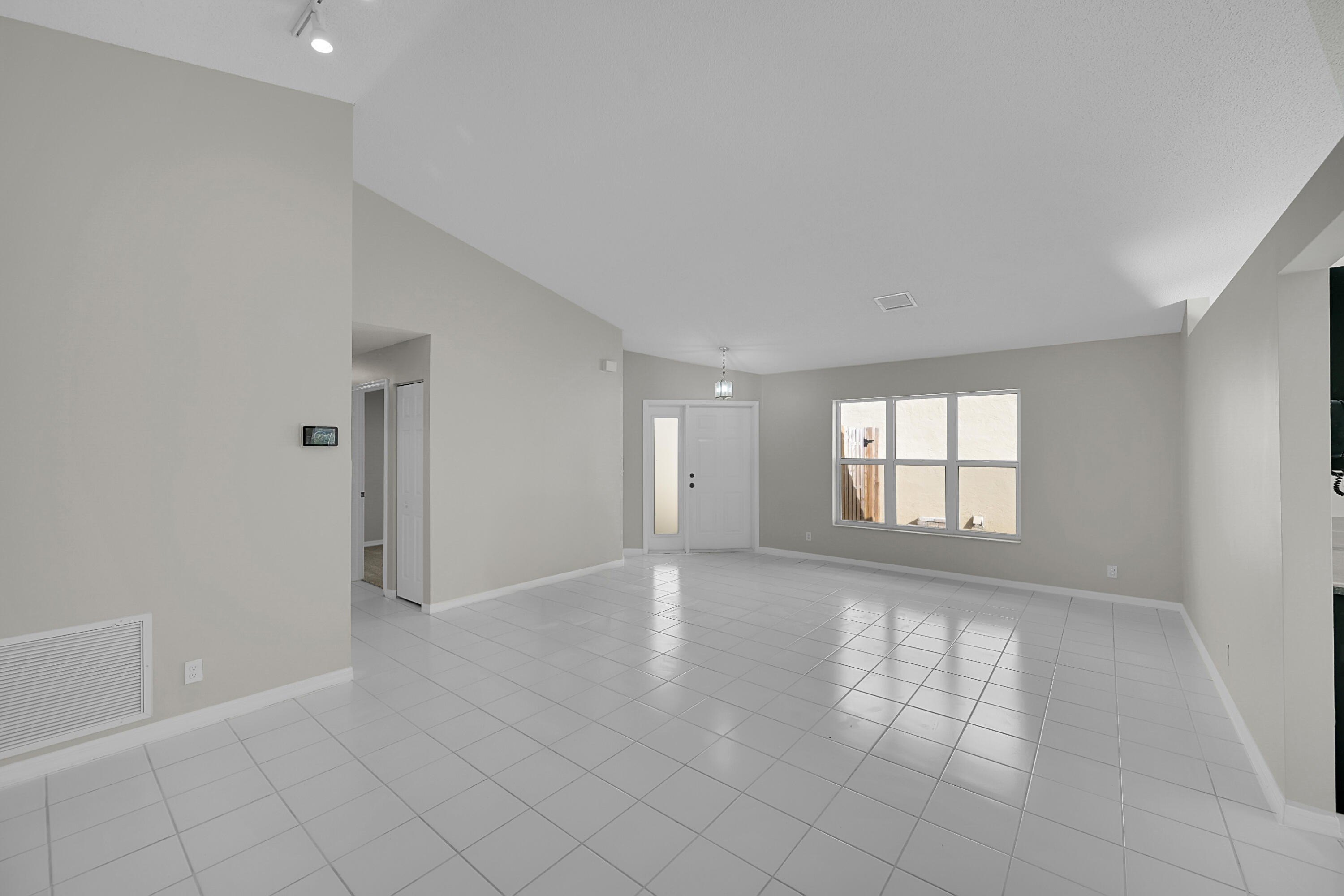 Boca Raton, Florida, 33428, United States, 3 Bedrooms Bedrooms, ,2 BathroomsBathrooms,Residential,For Sale,1989899