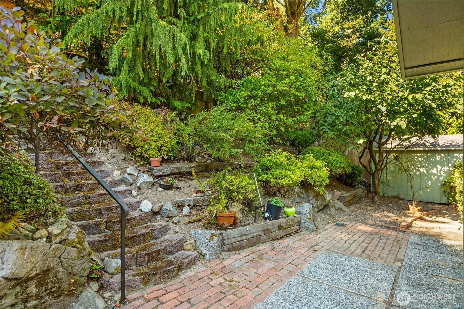 Edmonds, Washington, 98026, United States, 3 Bedrooms Bedrooms, ,1 BathroomBathrooms,Residential,For Sale,1950976