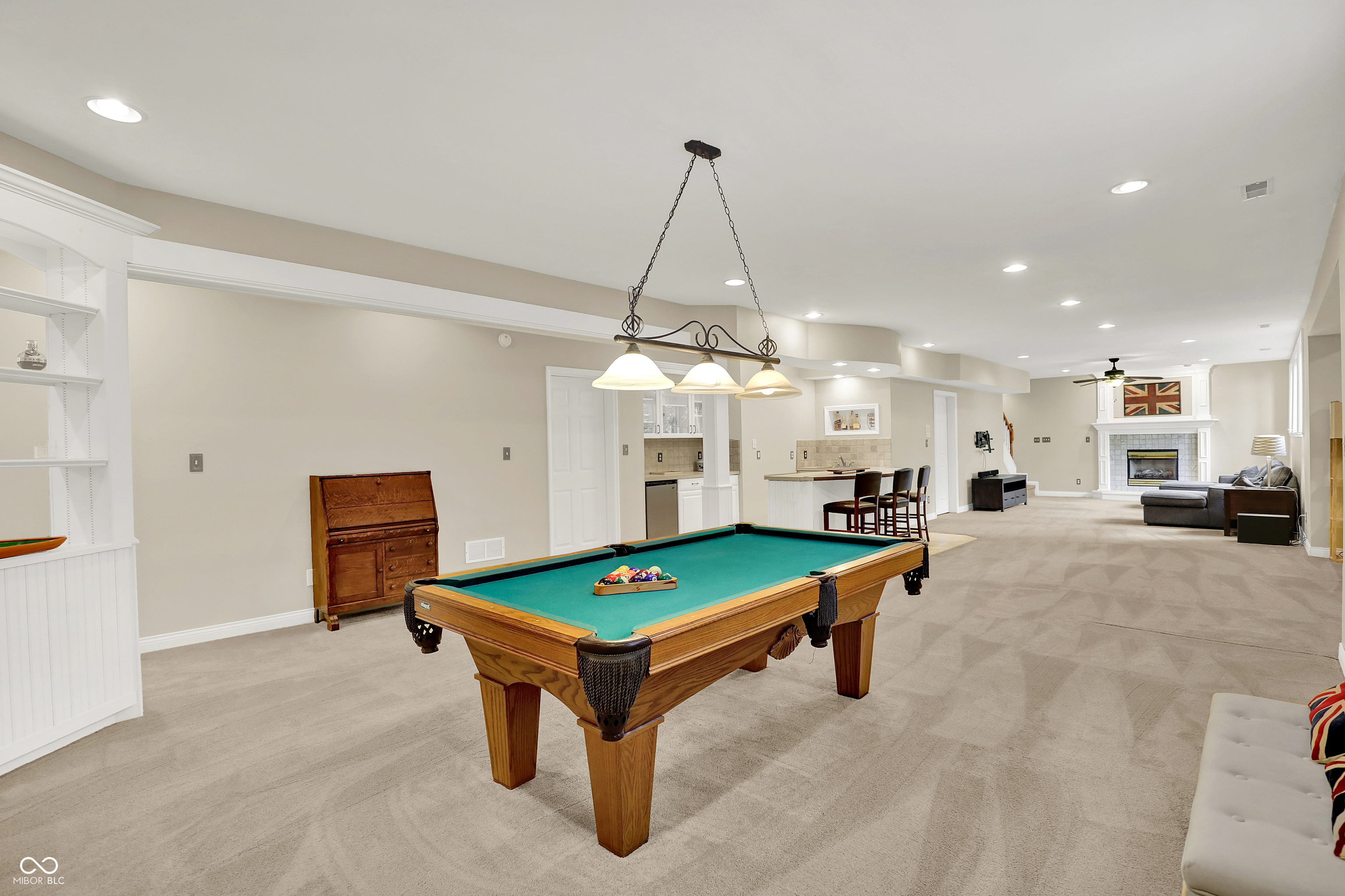 Zionsville, Indiana, 46077, United States, 5 Bedrooms Bedrooms, ,5 BathroomsBathrooms,Residential,For Sale,1978641