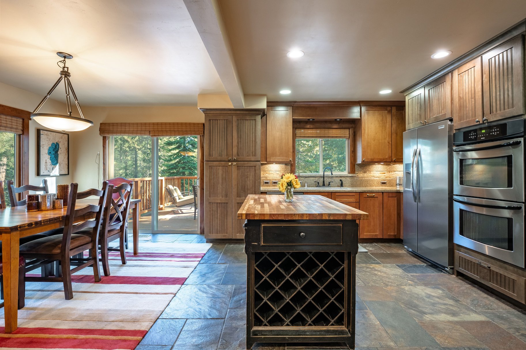  Updated Tahoe Donner retreat with a greenbelt setting - 物件實景